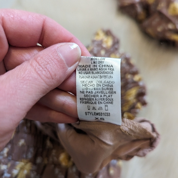 Altra'd State brown with yellow floral print skirt and crop top set size XS - Picture 8 of 8